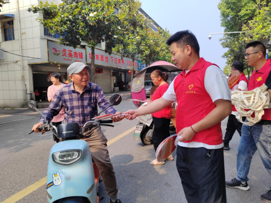 孙村镇桥西社区：反邪宣传不停歇，共促和谐不止步